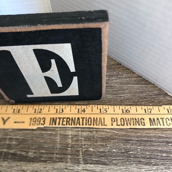 Rustic LOVE Wooden Decor Sign - Picture 9 of 12